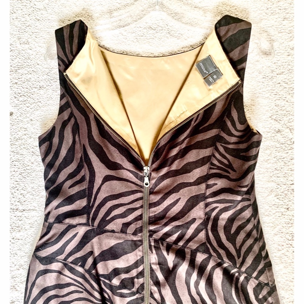 MUSE MULTI ZIPPER DRESS- SATIN ZEBRA PATTERN🦓 (SIZE: 10)​ - Picture 5 of 6